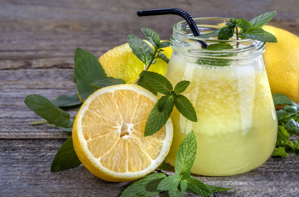 7 bienfaits de leau citronnée 1